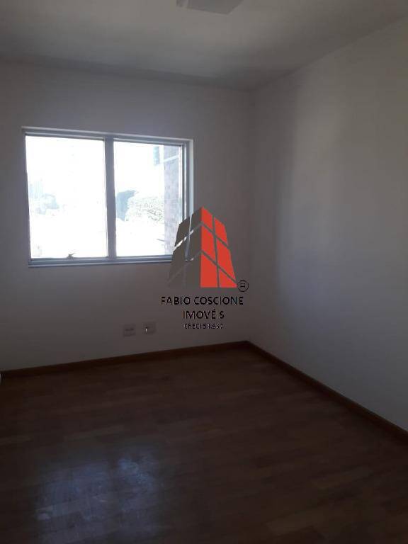 Apartamento à venda com 3 quartos, 180m² - Foto 13