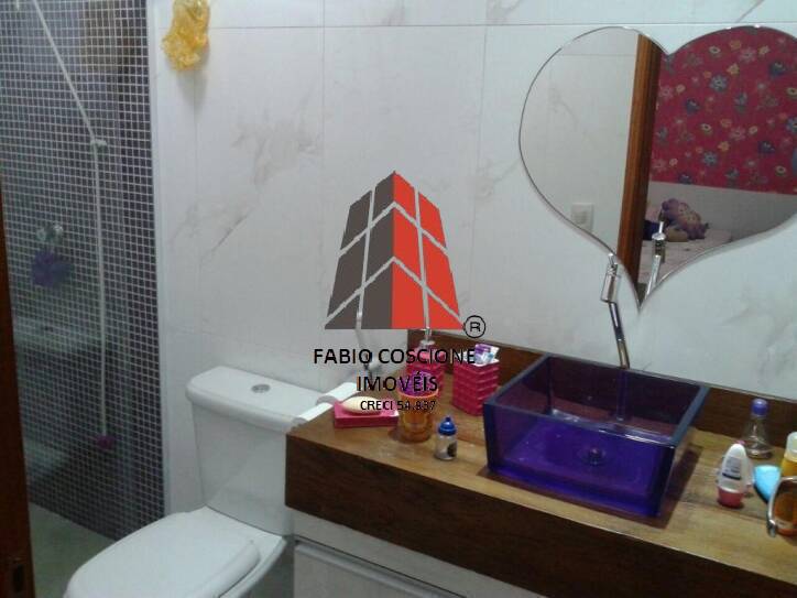 Sobrado à venda com 3 quartos, 200m² - Foto 18