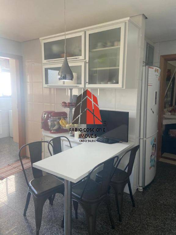 Apartamento à venda com 3 quartos, 140m² - Foto 29