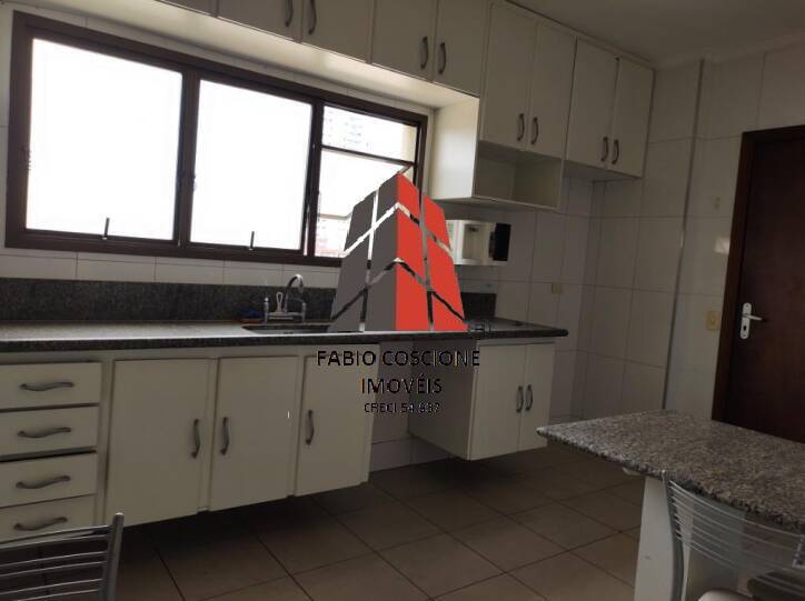 Apartamento à venda com 3 quartos, 131m² - Foto 11