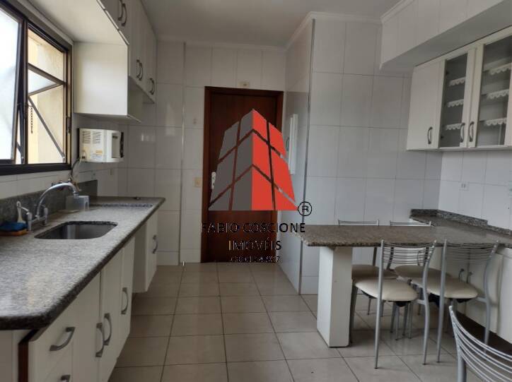 Apartamento à venda com 3 quartos, 131m² - Foto 13