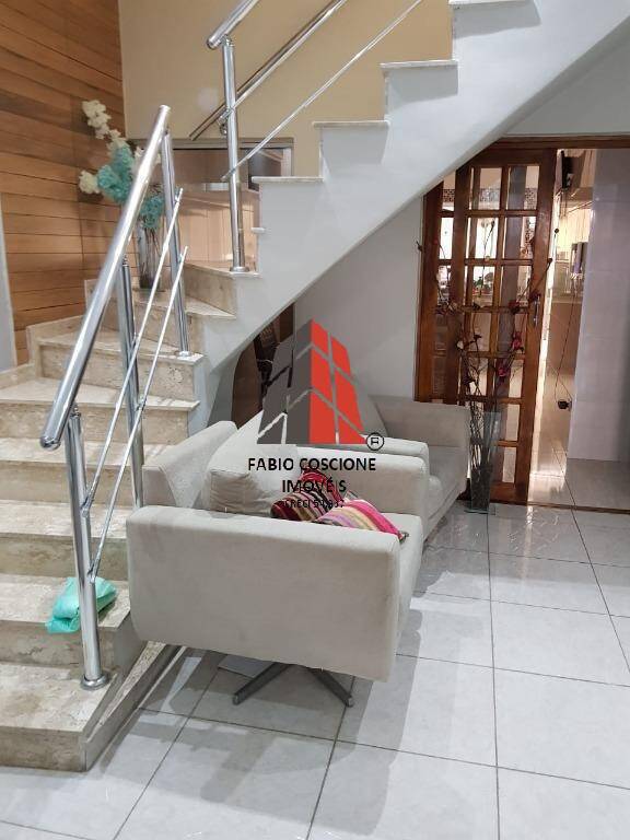 Sobrado à venda com 3 quartos, 140m² - Foto 3