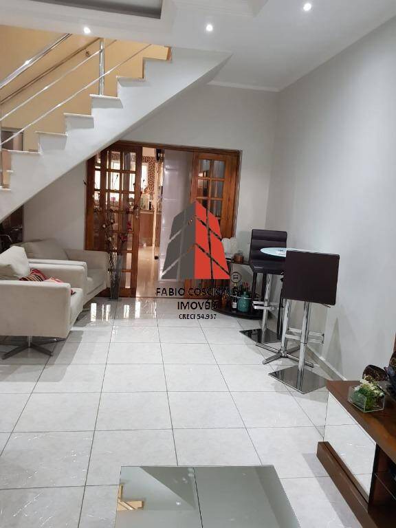 Sobrado à venda com 3 quartos, 140m² - Foto 4