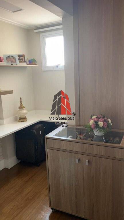 Apartamento à venda com 3 quartos, 125m² - Foto 11