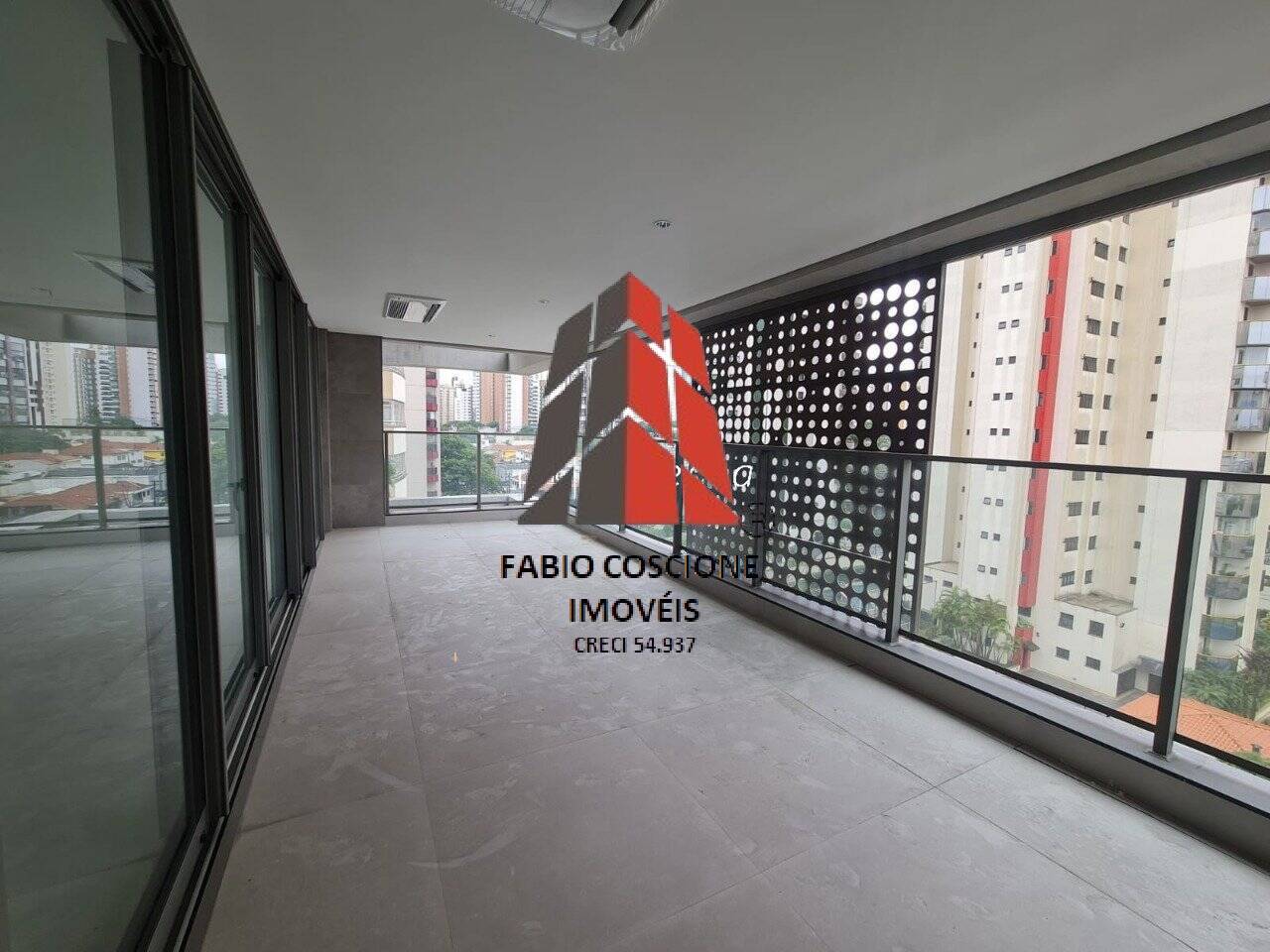 Apartamento à venda com 4 quartos, 257m² - Foto 2