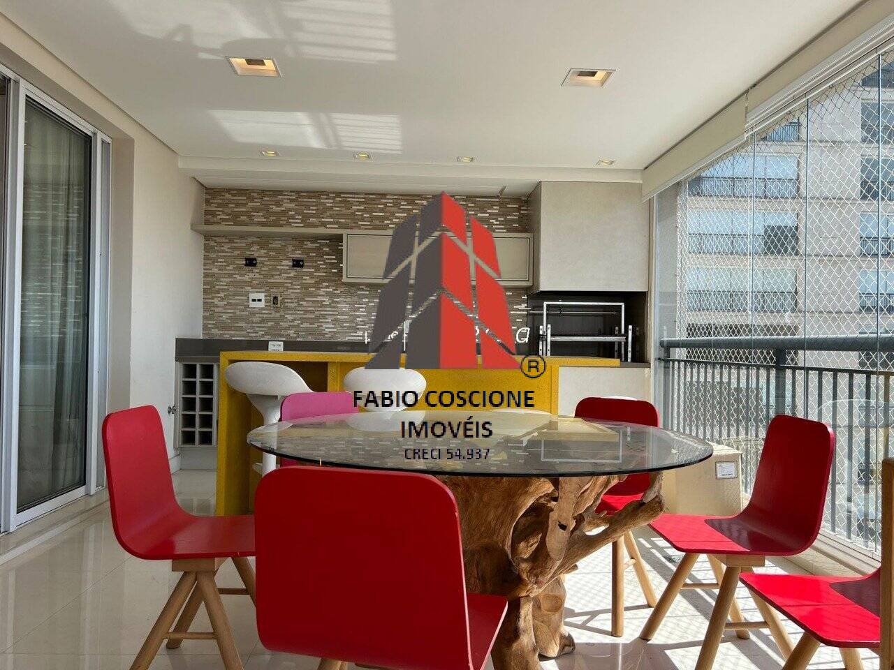 Apartamento à venda com 4 quartos, 193m² - Foto 1