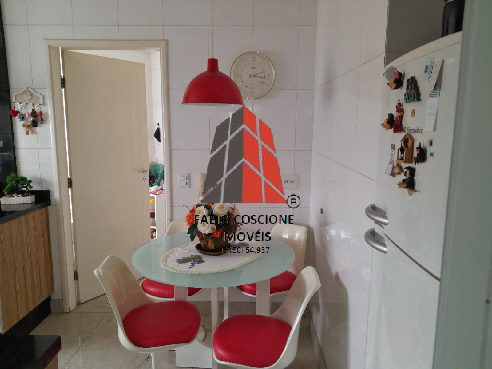 Apartamento à venda com 3 quartos, 131m² - Foto 9