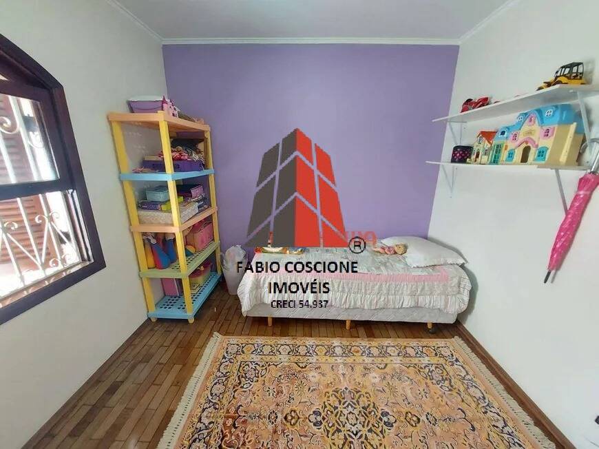 Casa à venda com 4 quartos, 210m² - Foto 25