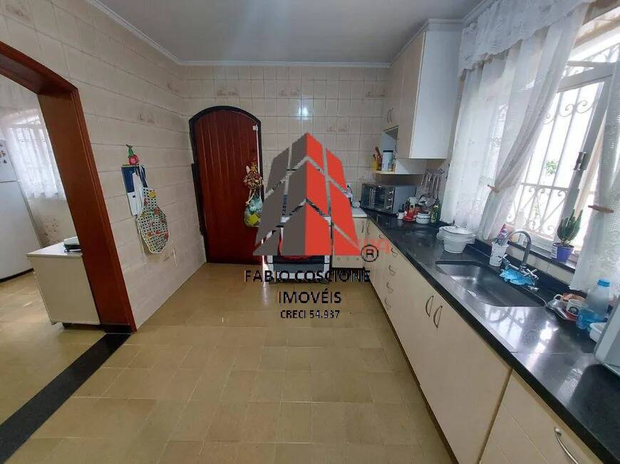 Casa à venda com 4 quartos, 210m² - Foto 43