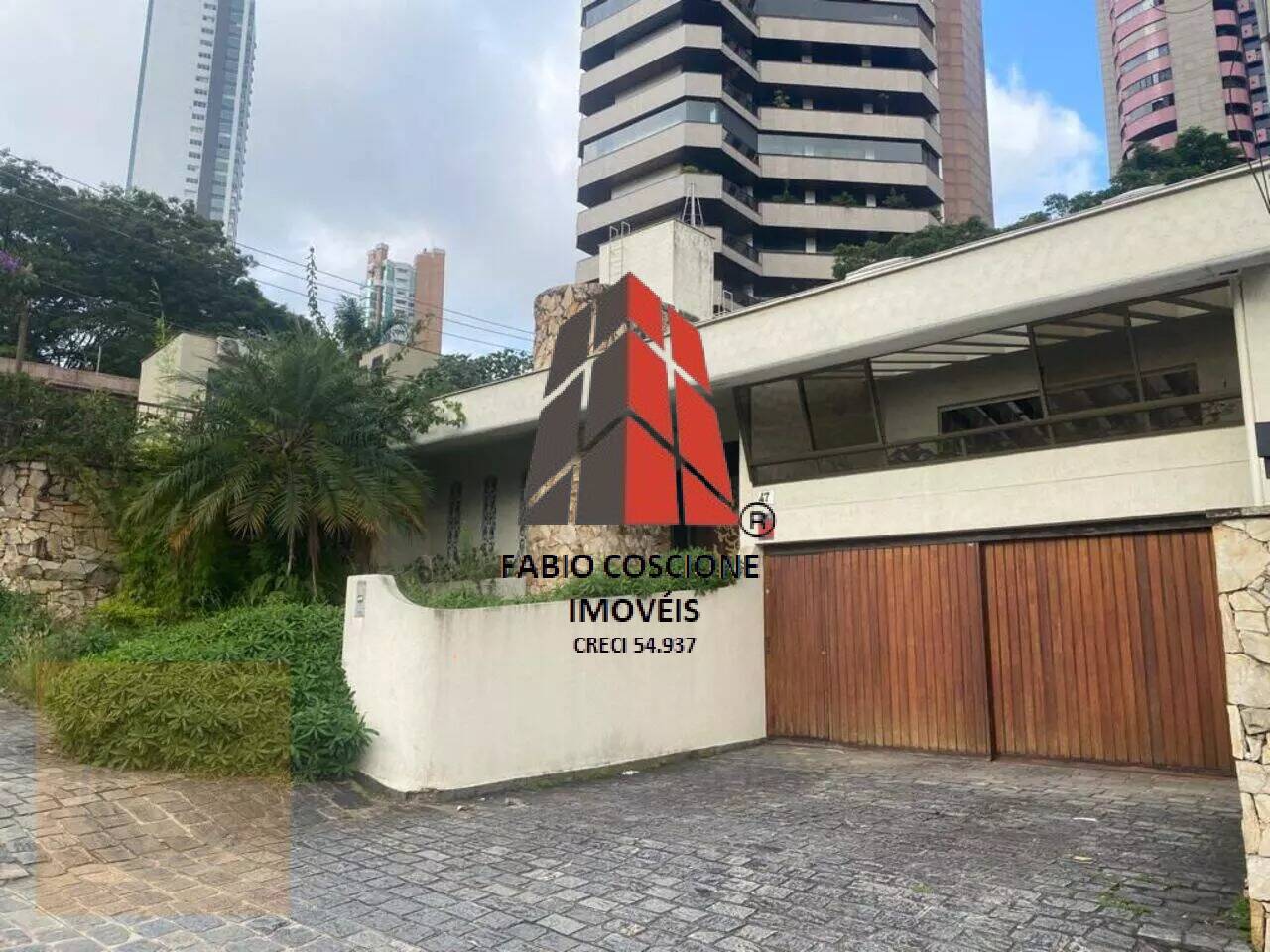 Casa para alugar com 3 quartos, 400m² - Foto 2