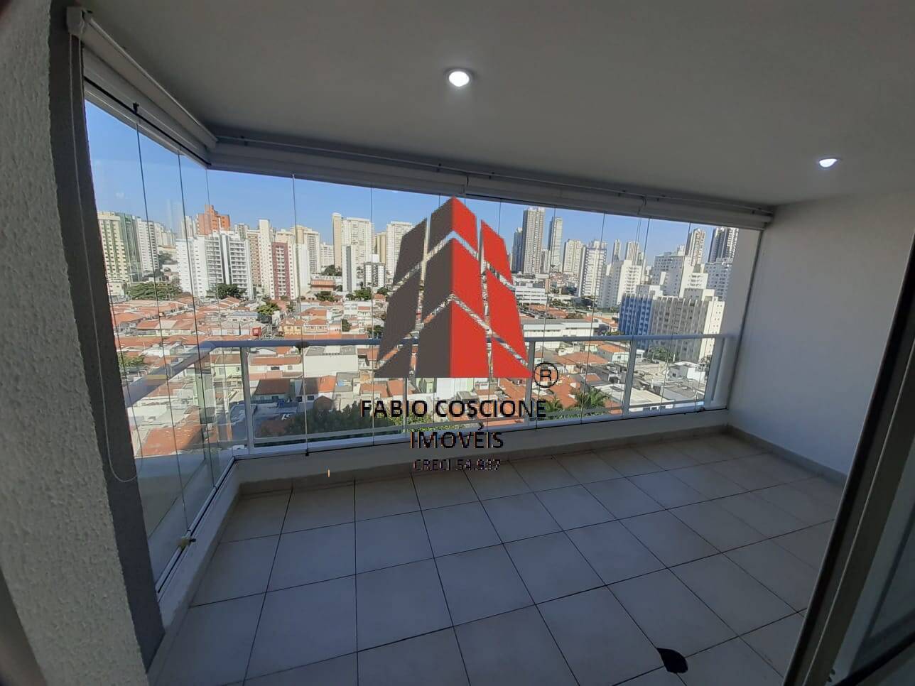 Apartamento à venda com 2 quartos, 71m² - Foto 2