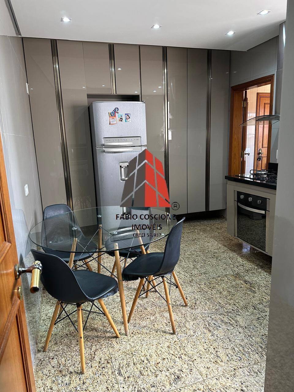 Apartamento à venda com 3 quartos, 120m² - Foto 18