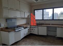 Apartamento para alugar com 4 quartos, 346m² - Foto 3