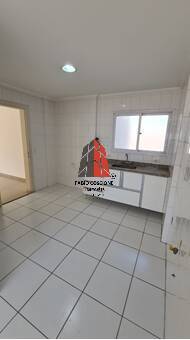 Apartamento para alugar com 3 quartos, 110m² - Foto 4