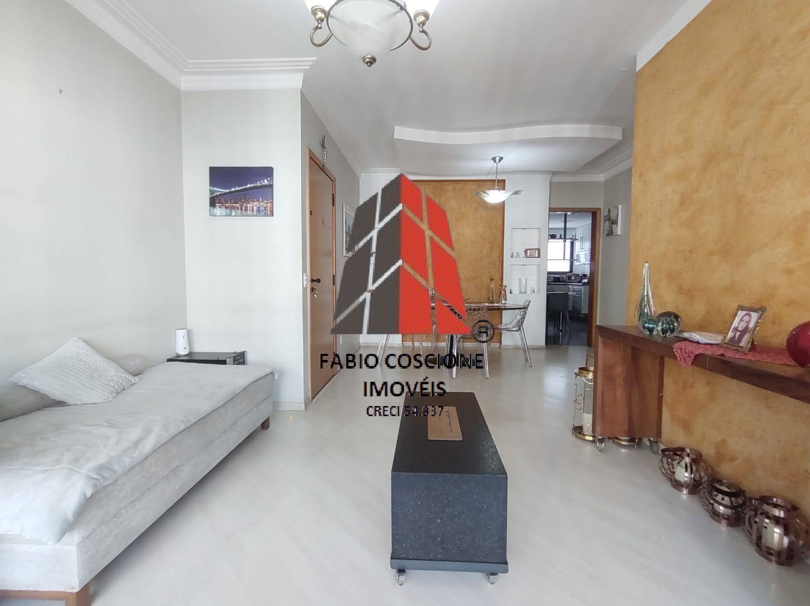 Apartamento à venda com 3 quartos, 133m² - Foto 1