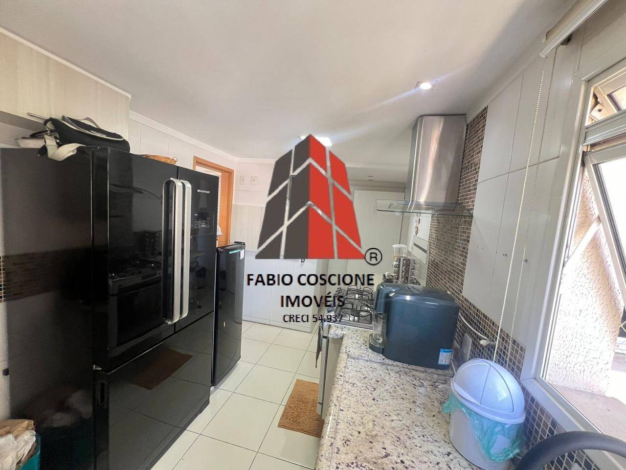 Apartamento à venda com 3 quartos, 93m² - Foto 4