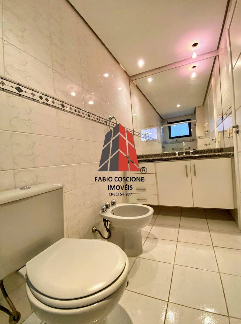 Apartamento à venda com 2 quartos, 125m² - Foto 4