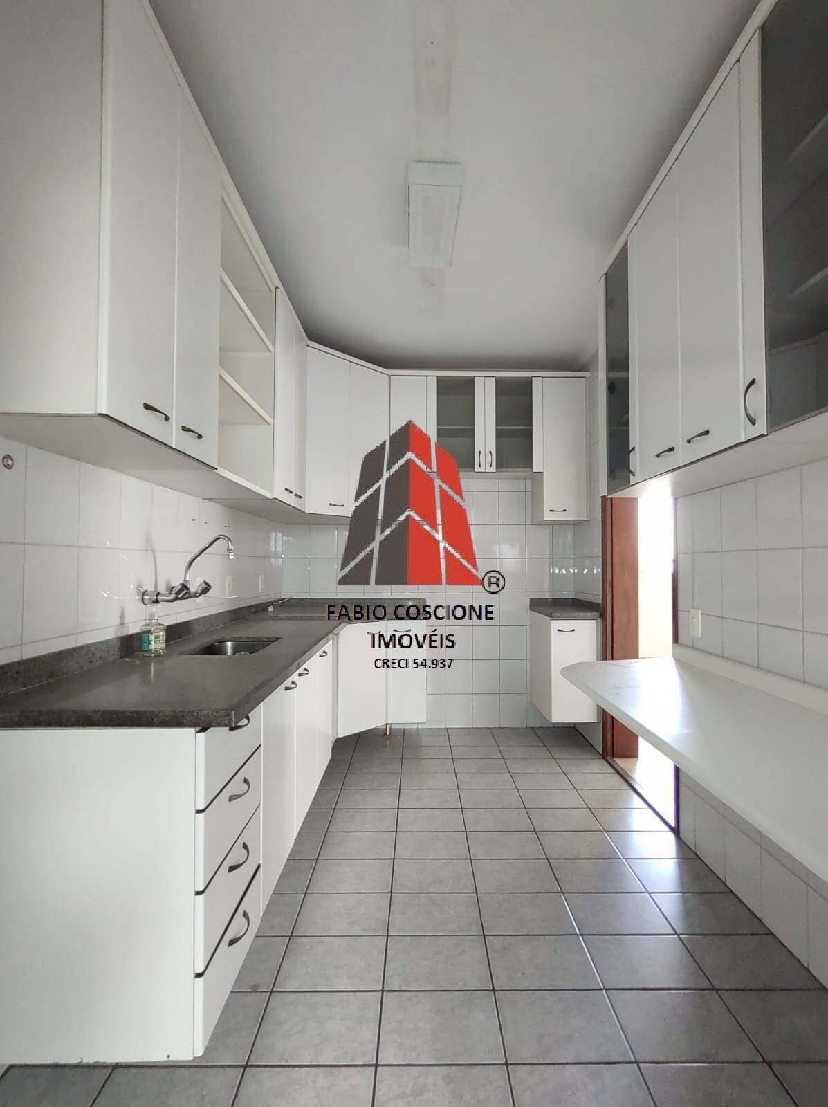 Apartamento à venda com 3 quartos, 105m² - Foto 22