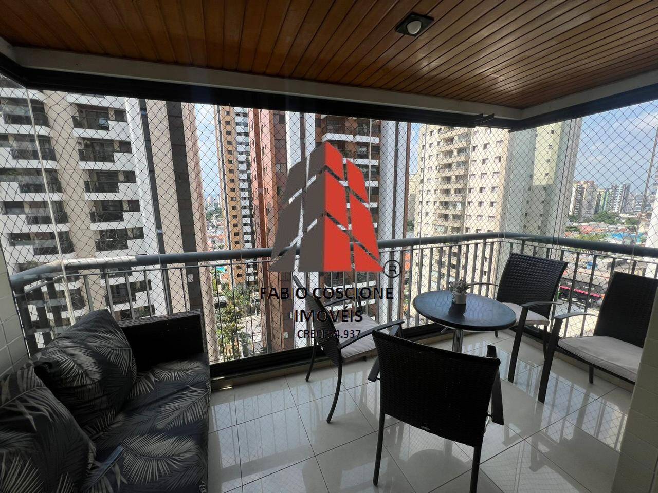 Apartamento à venda com 3 quartos, 125m² - Foto 1