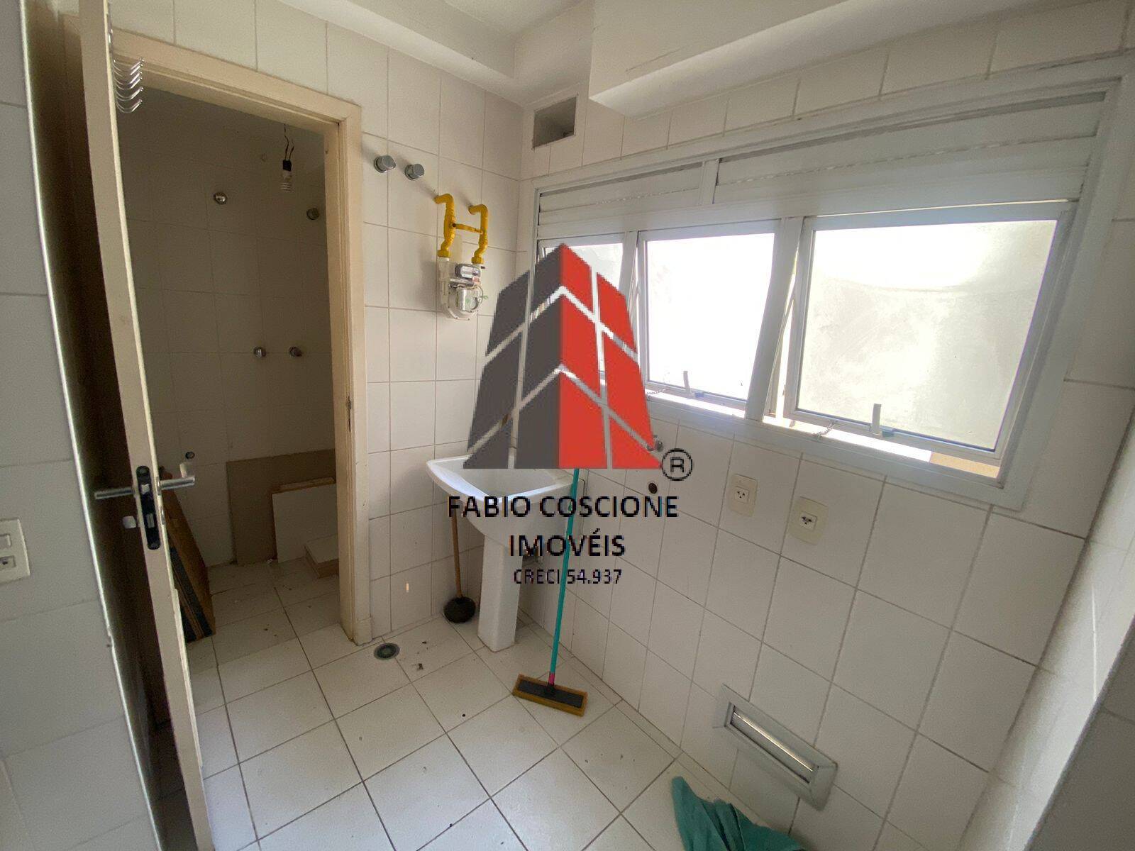 Apartamento à venda com 3 quartos, 121m² - Foto 37