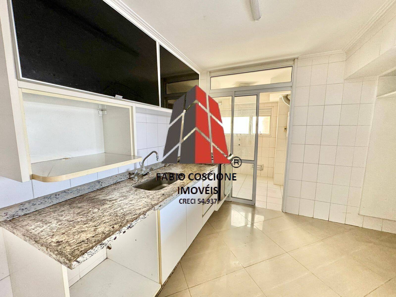 Apartamento à venda com 3 quartos, 121m² - Foto 8