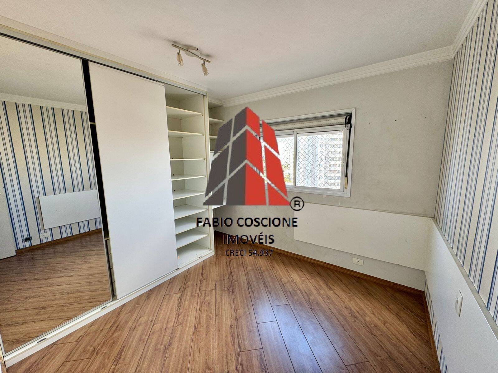 Apartamento à venda com 3 quartos, 121m² - Foto 17