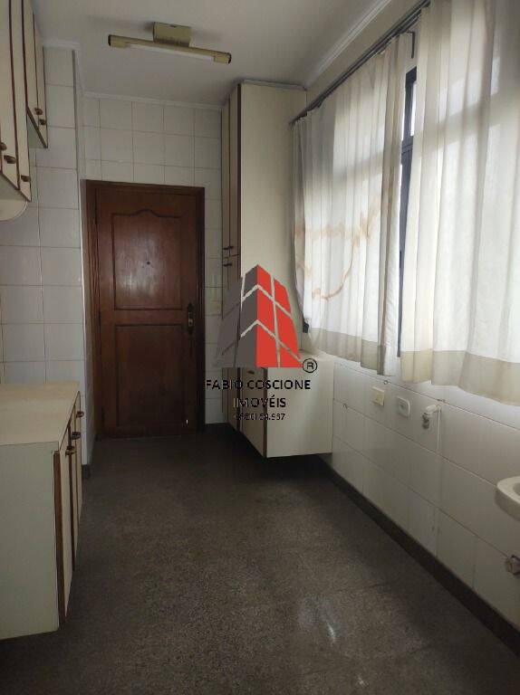 Apartamento à venda com 3 quartos, 200m² - Foto 8