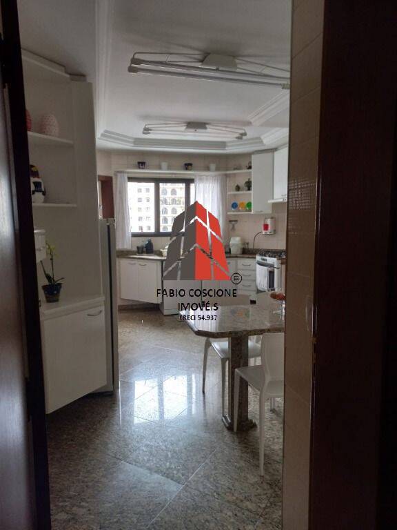 Apartamento à venda com 3 quartos, 154m² - Foto 27