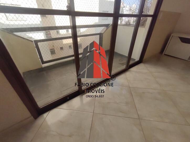 Apartamento à venda com 3 quartos, 84m² - Foto 4