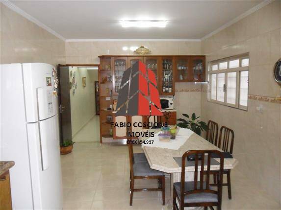 Sobrado à venda com 4 quartos, 300m² - Foto 5